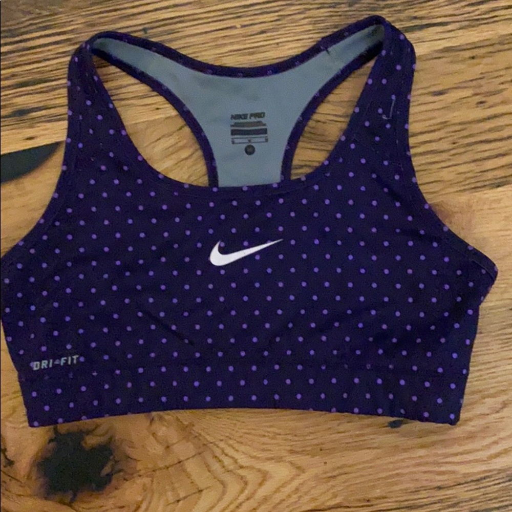 Sports bra